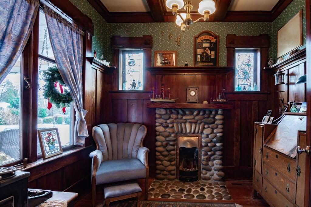 チリワック The Hazelhouse Bed & Breakfast エクステリア 写真