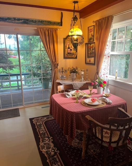 チリワック The Hazelhouse Bed & Breakfast エクステリア 写真